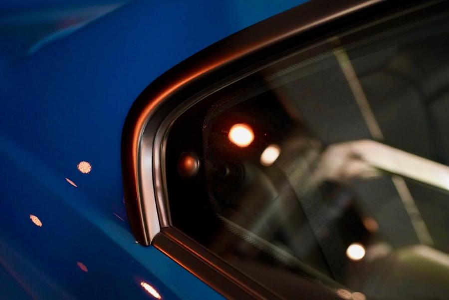 Детали экстерьера BMW M3 Coupe Laguna Seca Blue (E46) 2003 года  (фото 93 из 149)